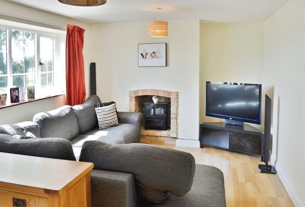 Property photo 2 of 16