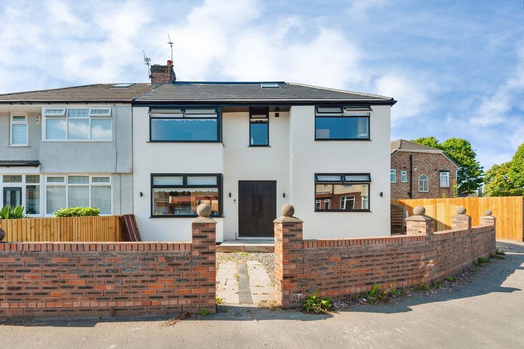 Property photo 1 of 32 Pbox-Img.Jpg