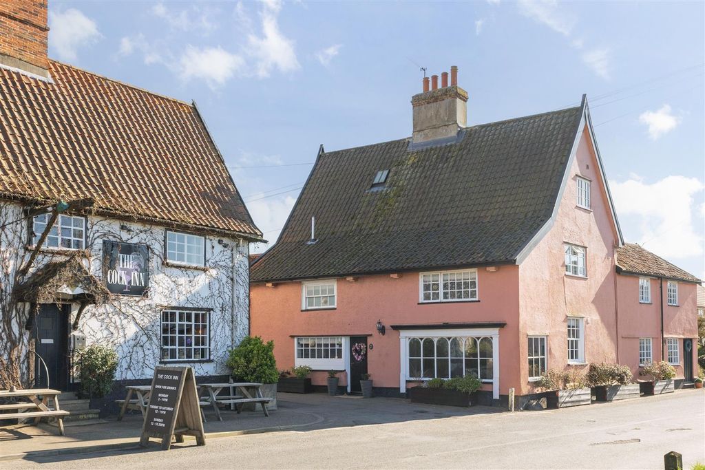 Property photo 1 of 18