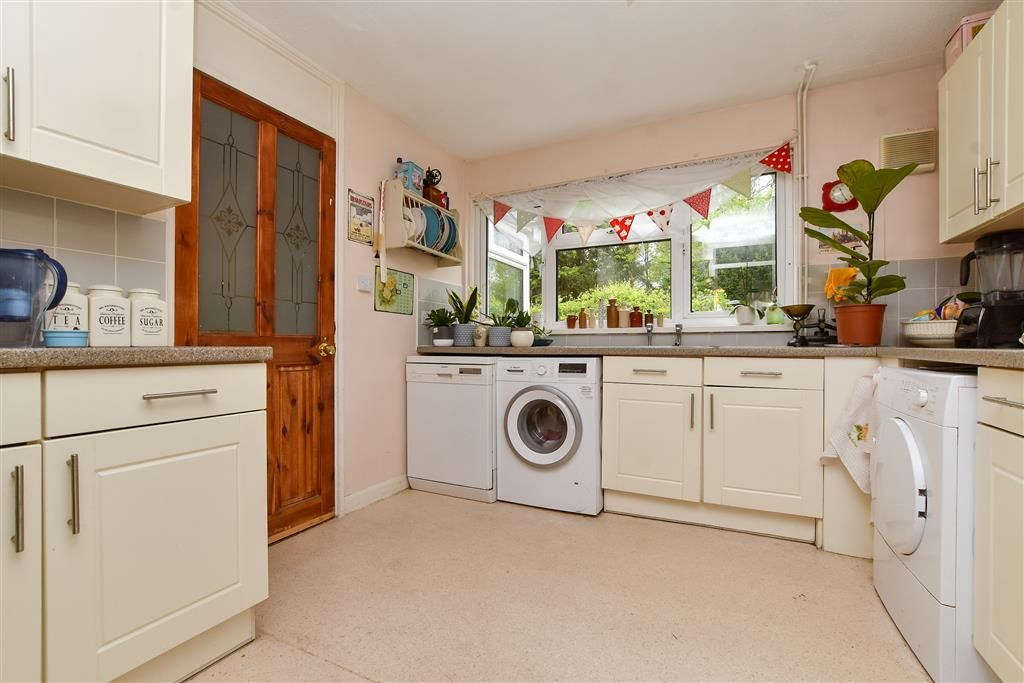 Property photo 3 of 13 Kitchen