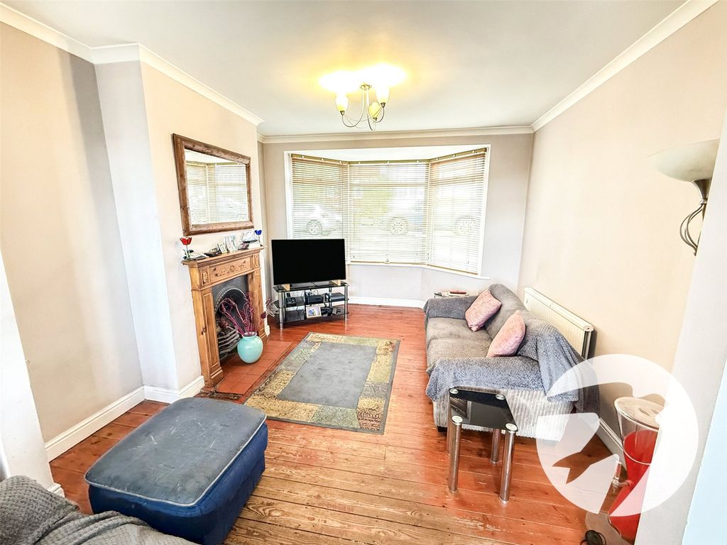 Property photo 2 of 17 Picture No. 06
