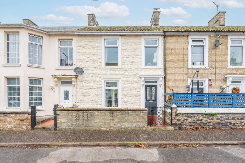 Property photo 1 of 21