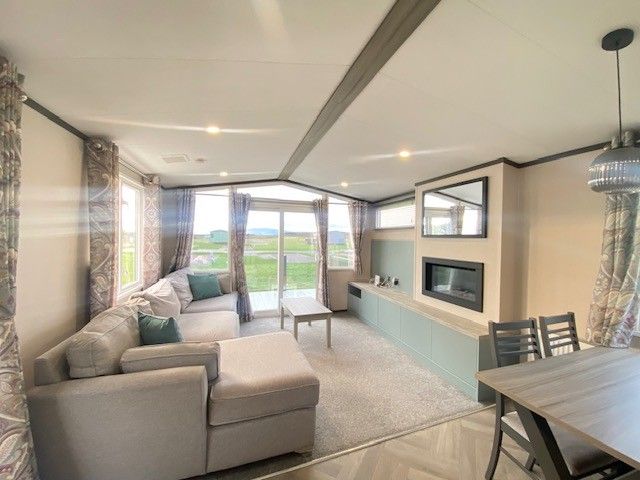 Property photo 1 of 6 Lochwood Lounge.Jpg