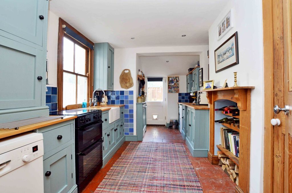 Property photo 3 of 15