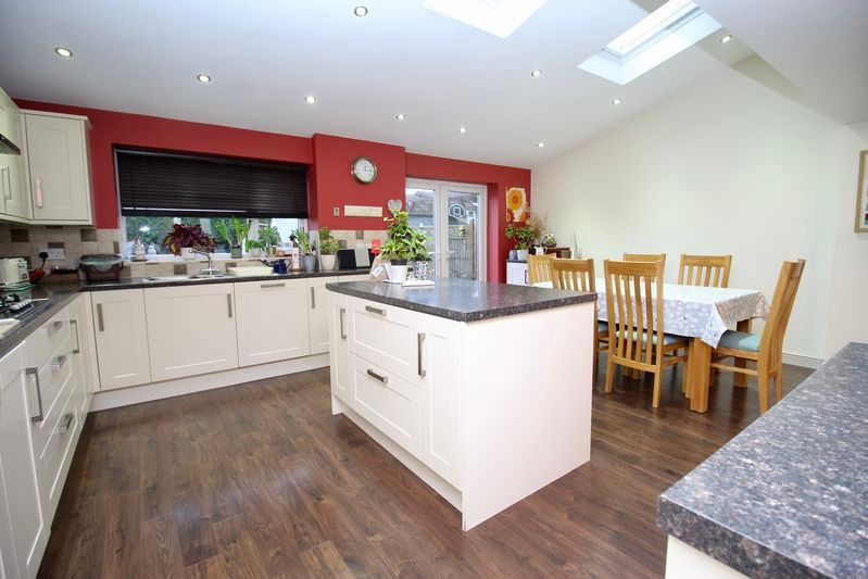 Property photo 2 of 18 Photo 16