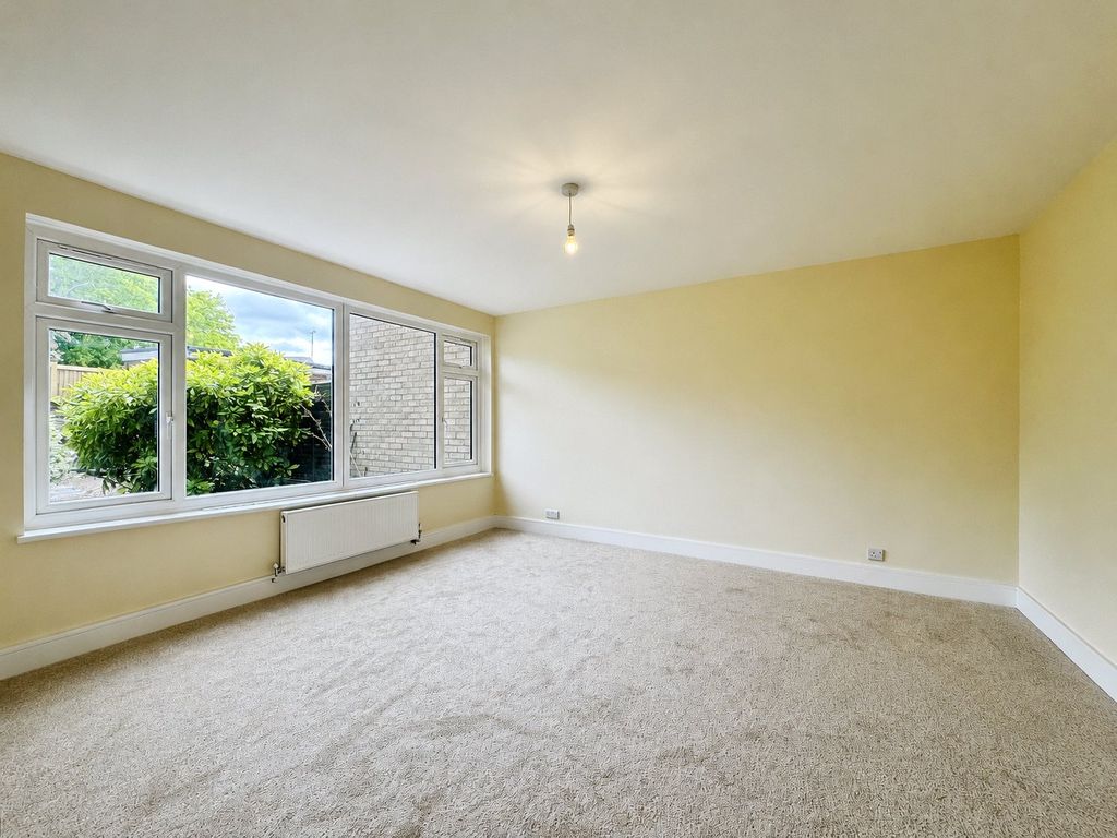 Property photo 2 of 15 Picture No. 18