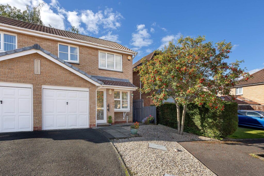 Property photo 1 of 23