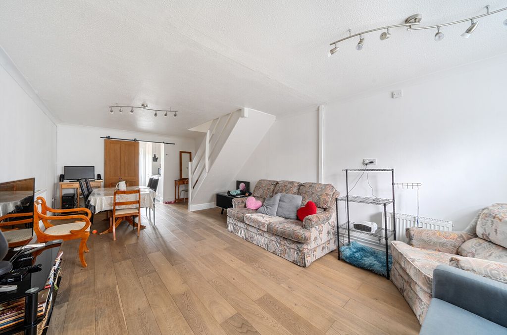 Property photo 1 of 12 146908766A293dab490A2