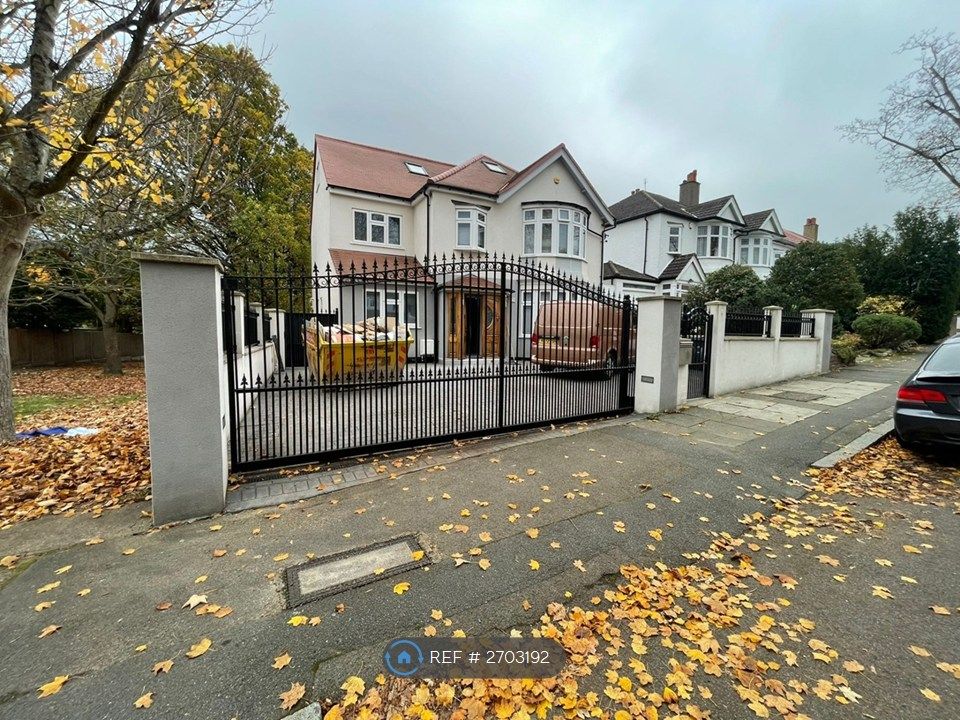 Property photo 1 of 25