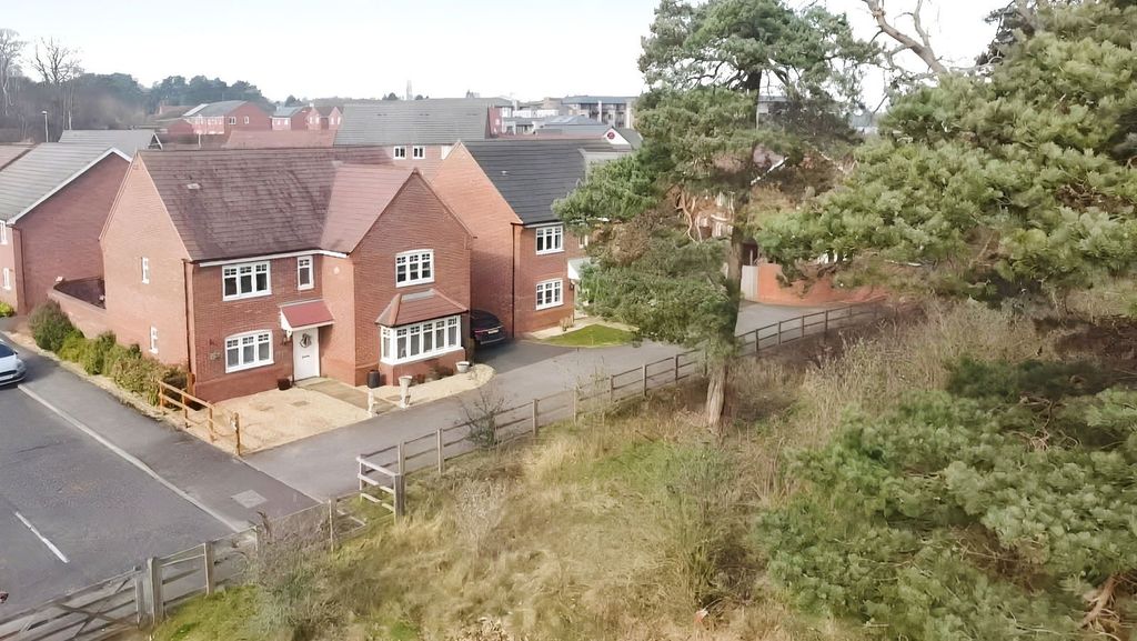 Property photo 2 of 38