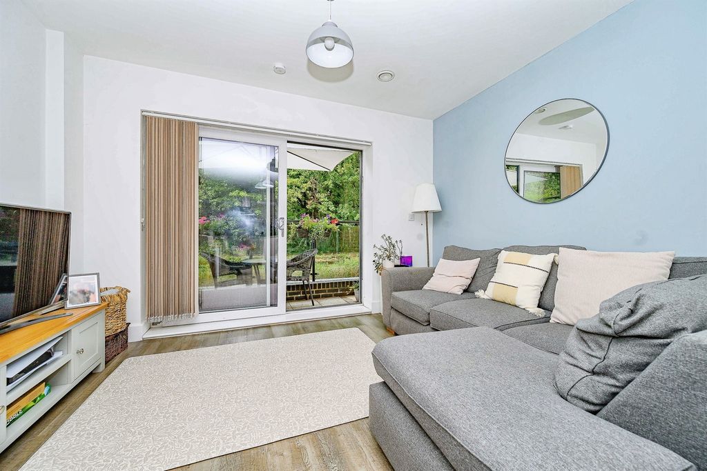 Property photo 2 of 19