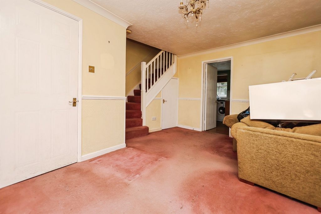 Property photo 2 of 11