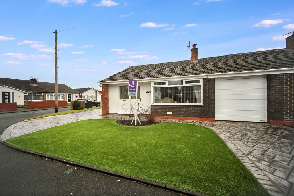 Property photo 1 of 25