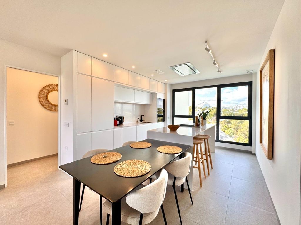 Property photo 3 of 40