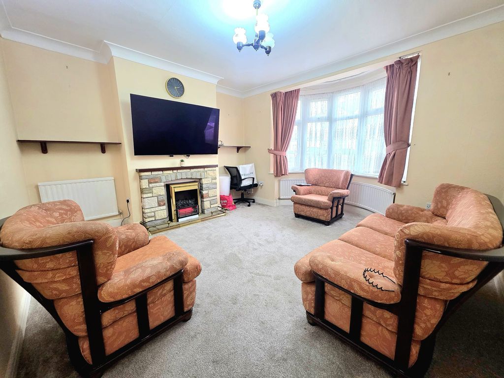 Property photo 2 of 17 Whatsapp Image 2025-12-10 At 14.19.07_514A31A1