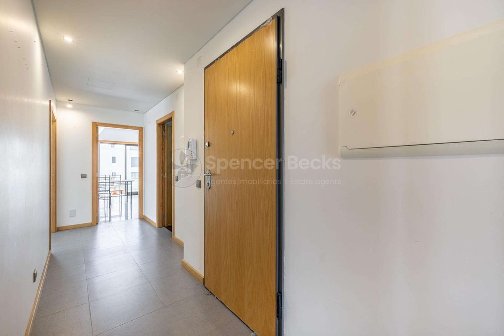 Property photo 3 of 31