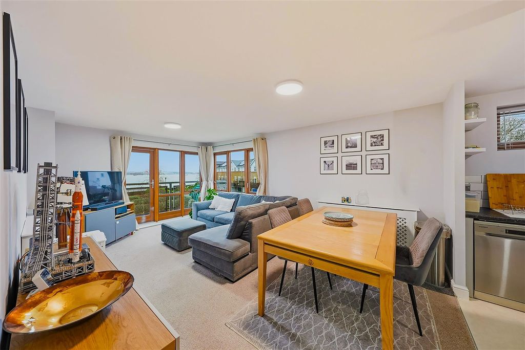 Property photo 3 of 17 Photos--3.Jpg