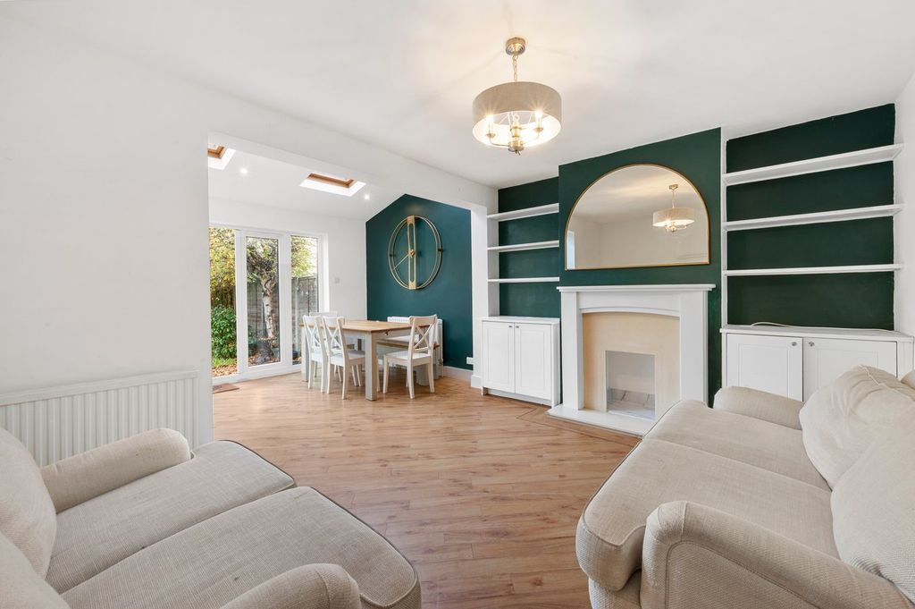 Property photo 2 of 10