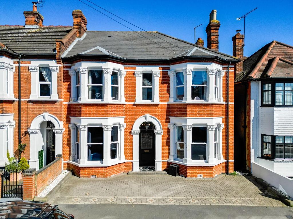 Property photo 1 of 40 Front