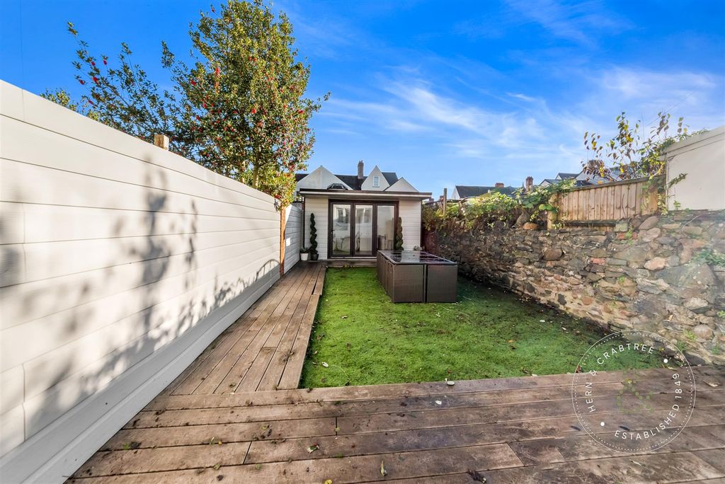 Property photo 2 of 42 Dogo-Street-Ground-Floor-Flat-20.Jpg