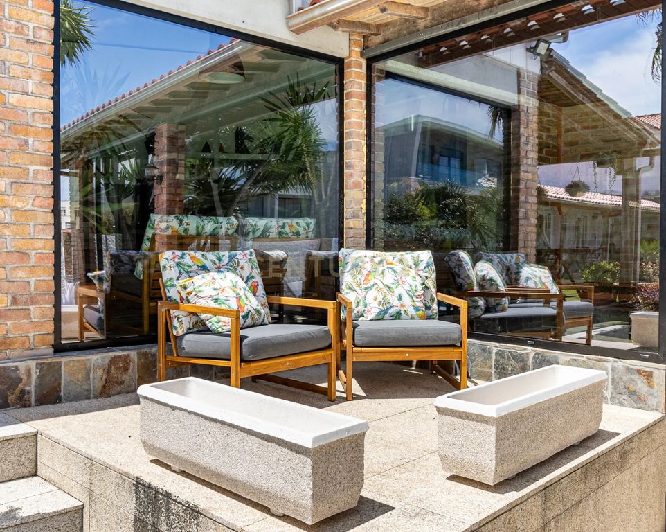 Property photo 1 of 47