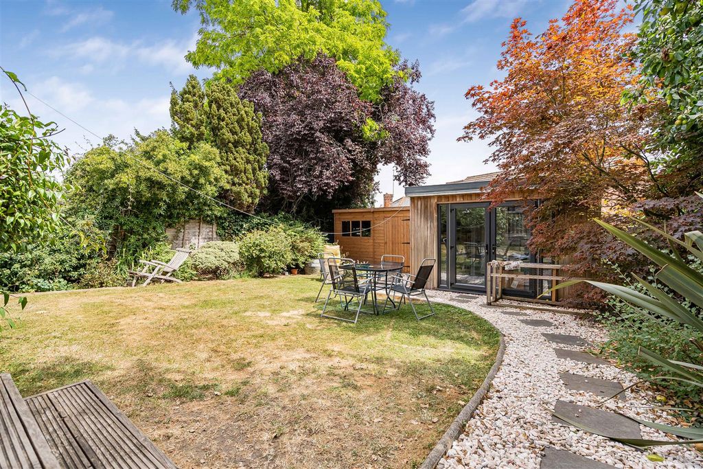 Property photo 3 of 26 South Facing Rear Garden