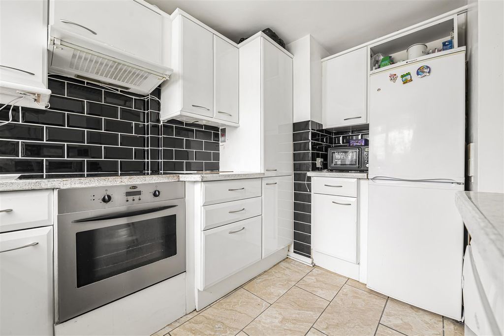 Property photo 3 of 11 3_65577.Jpg