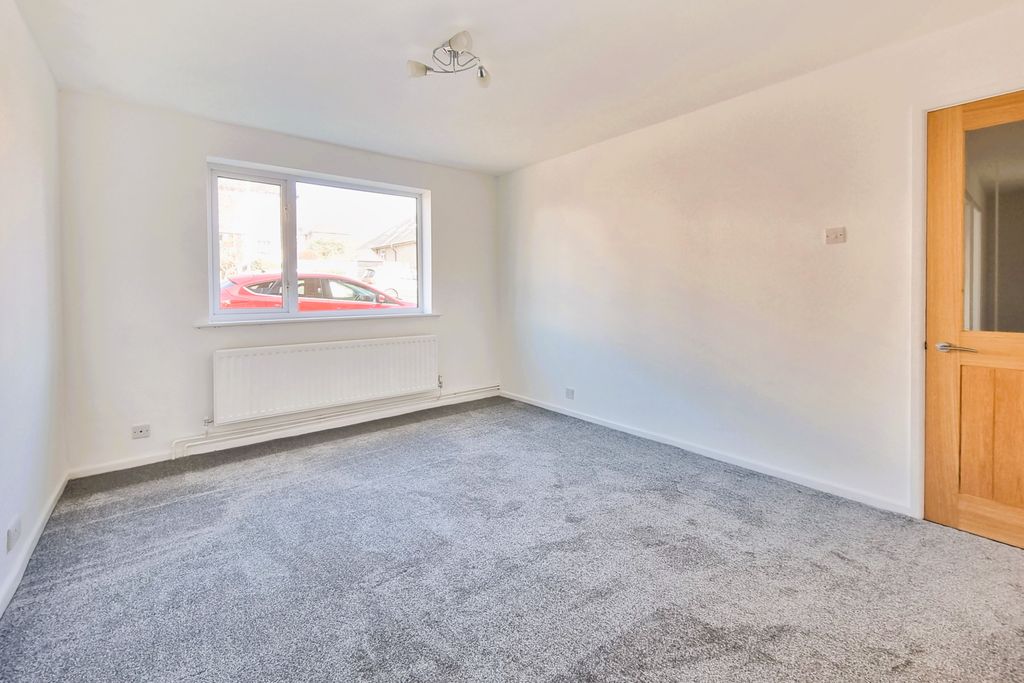 Property photo 2 of 9 20260304_121041