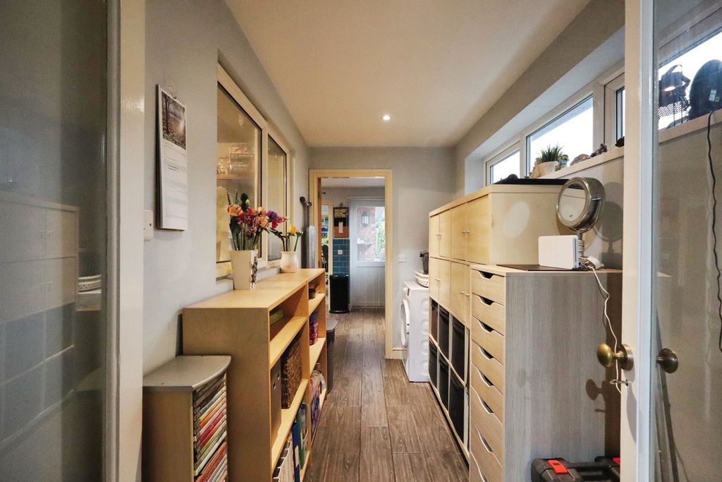 Additional image 5 of 4 bed semi-detached house for saleBranston Road, Burton-On-Trent DE14