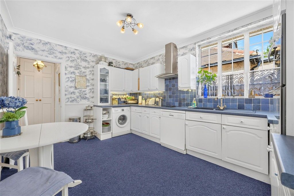 Property photo 2 of 12 Kitchen
