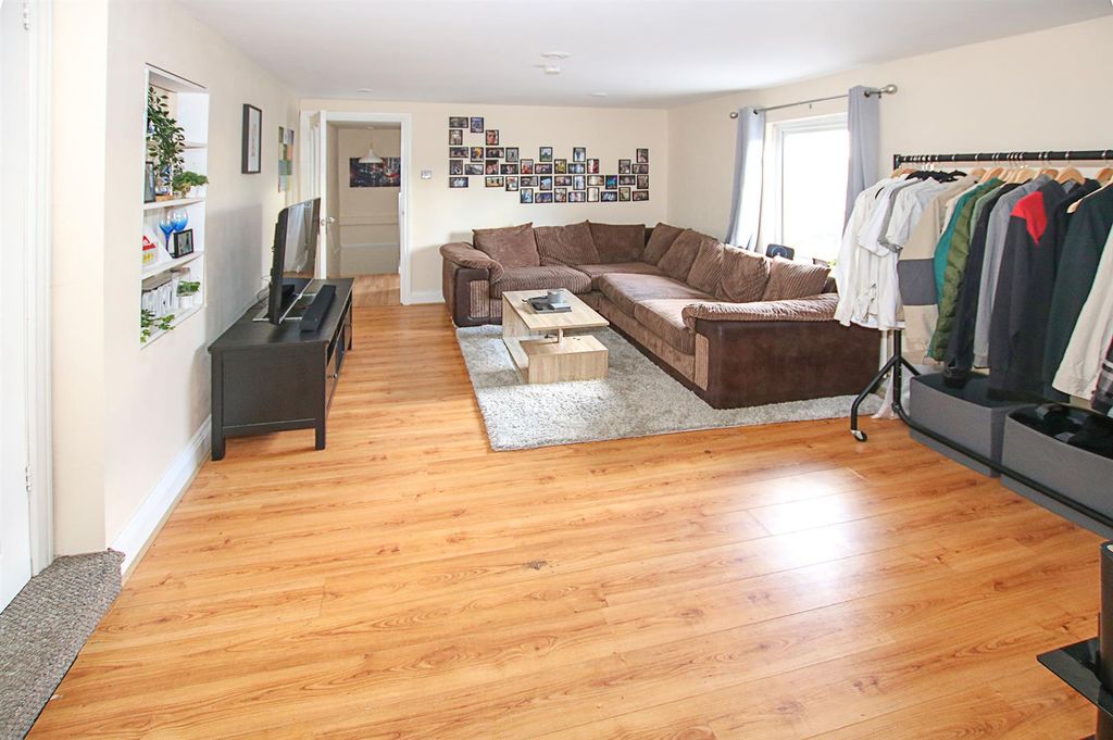 Property photo 2 of 8 Img_7508.Jpg