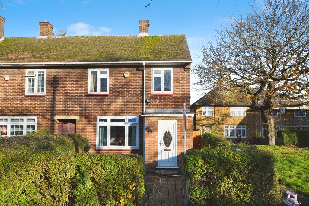 Property photo 2 of 20