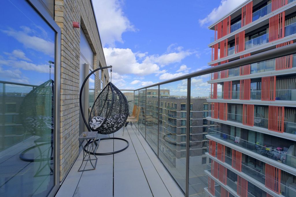 Property photo 1 of 9