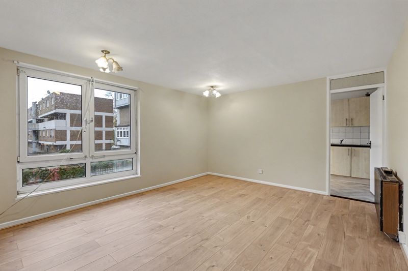 Property photo 1 of 12 Photo 14