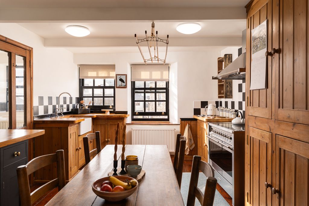 Property photo 3 of 29