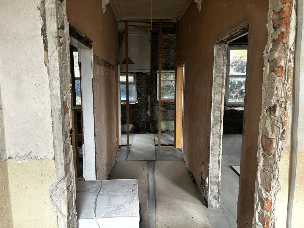 Property photo 3 of 17 Picture No. 02