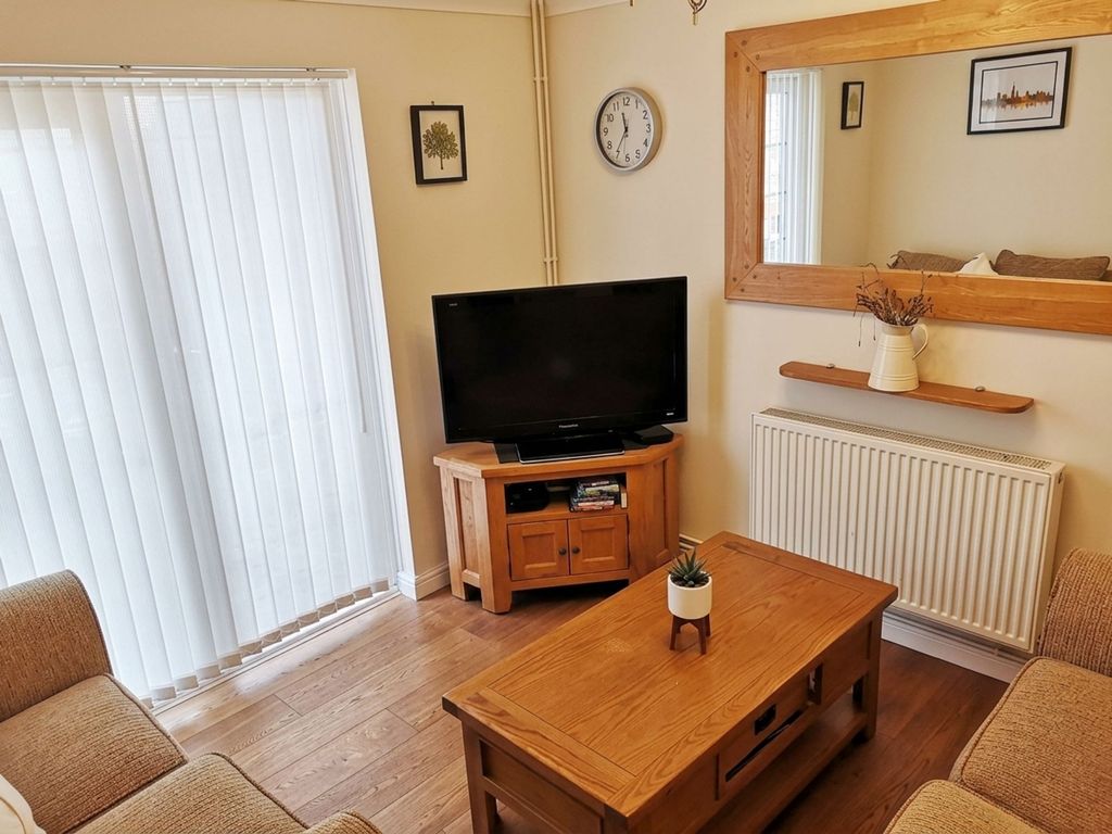 Property photo 2 of 8