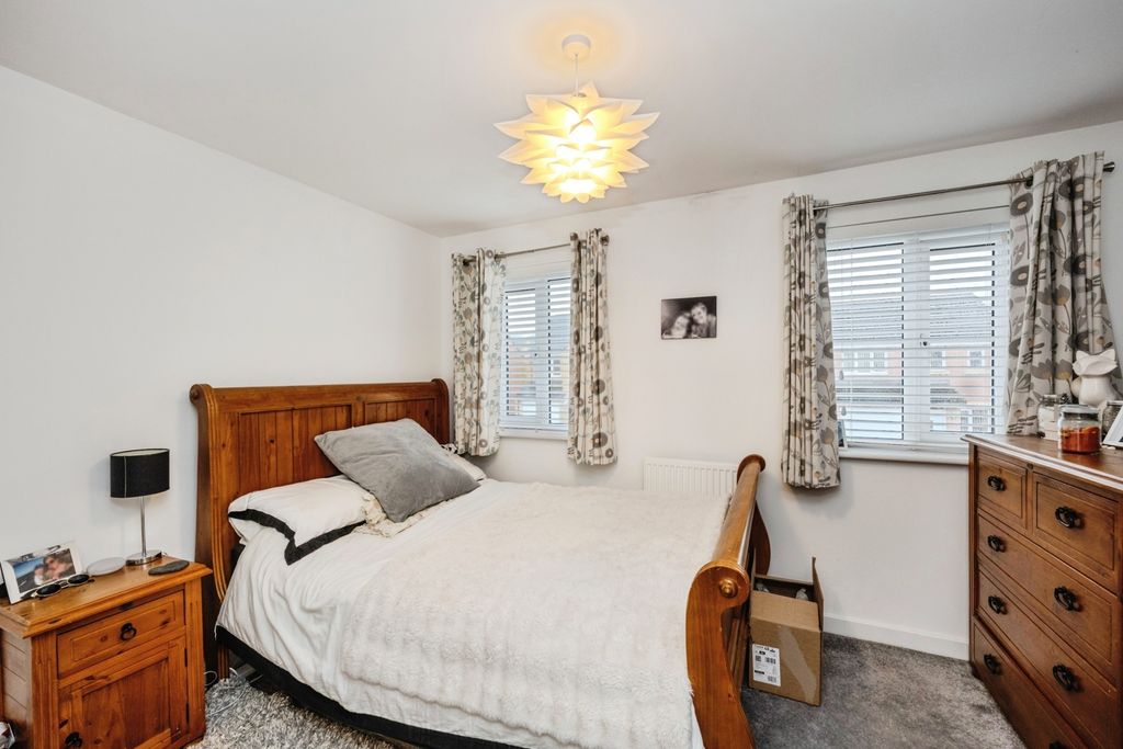 Property photo 3 of 17 Photo