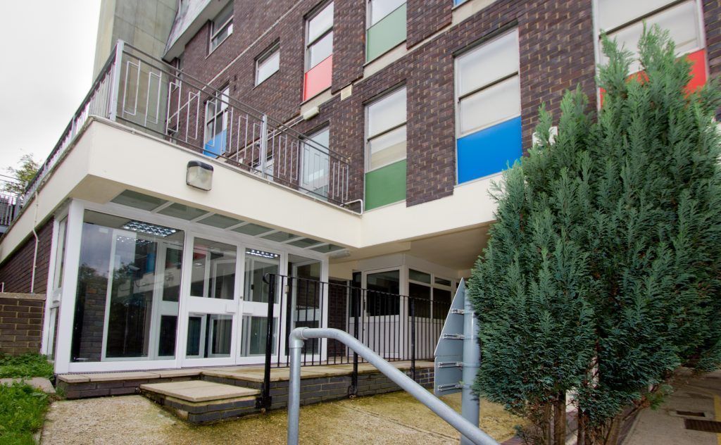 Property photo 1 of 6