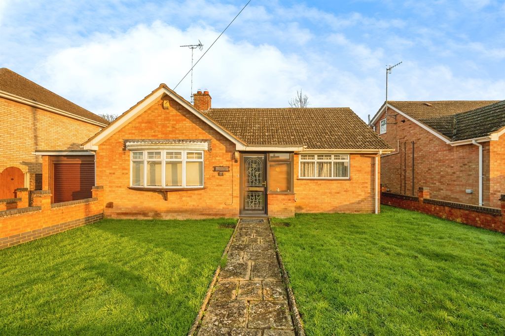 Property photo 1 of 11