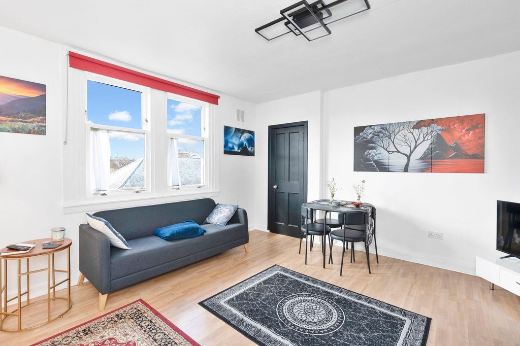 Property photo 3 of 17 Property Image 3