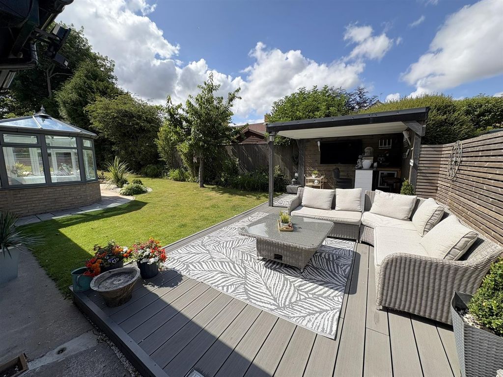 Property photo 1 of 45 Exterior