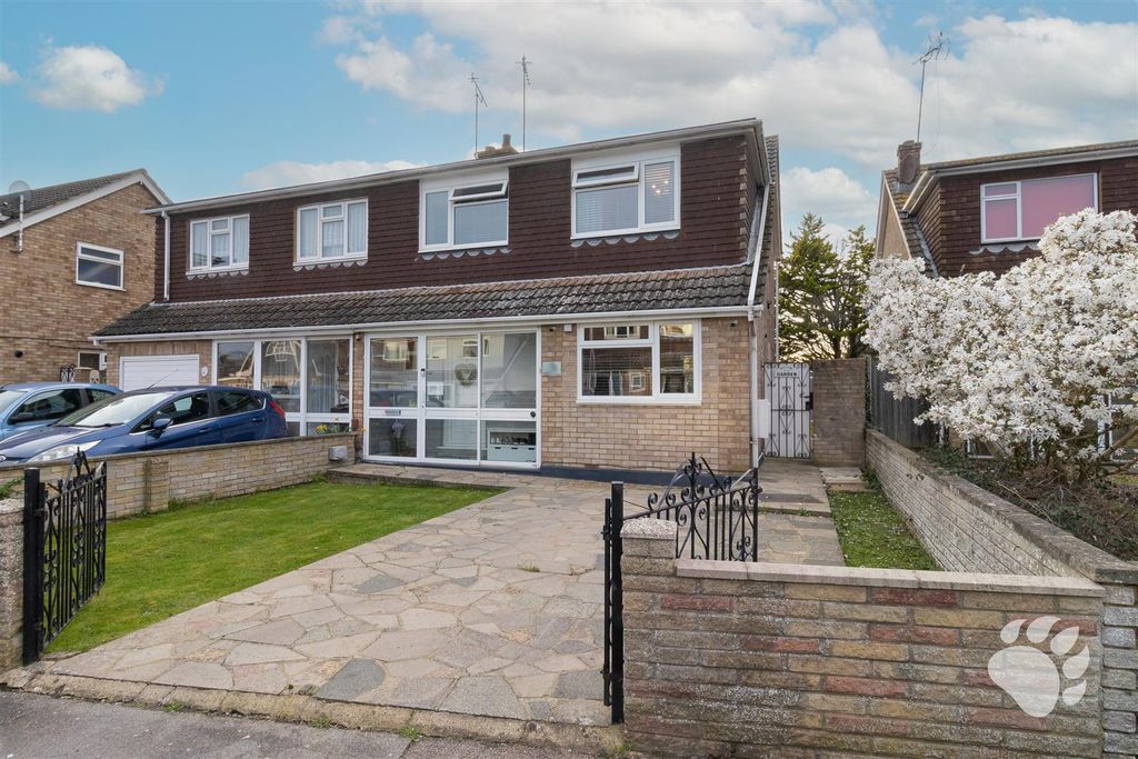 Property photo 1 of 25 Front