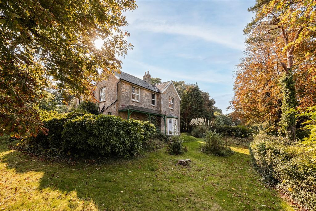 Property photo 1 of 10