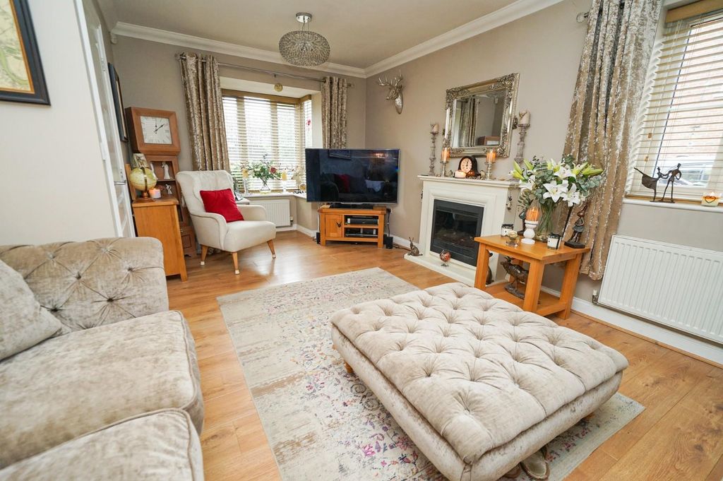 Property photo 2 of 26