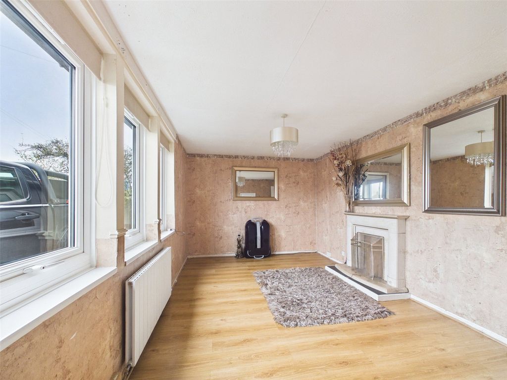 Property photo 2 of 9 Picture No. 03