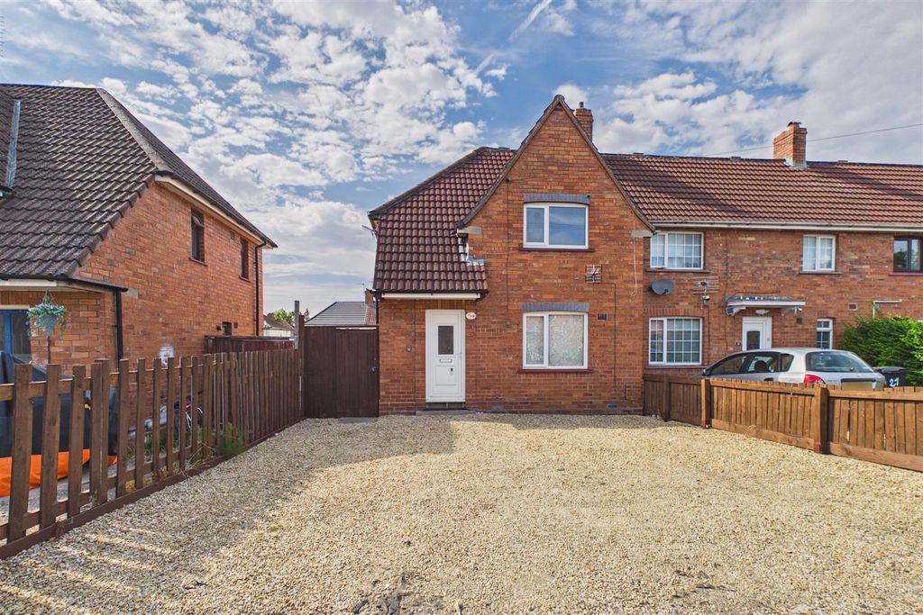 Property photo 2 of 28 19 Lydney Road, Southmead, Bristol Bs10 5Jy | Free