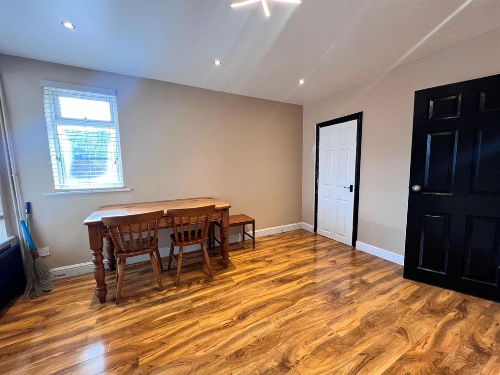 Property photo 3 of 18 Img-20260301-Wa0069.Jpg