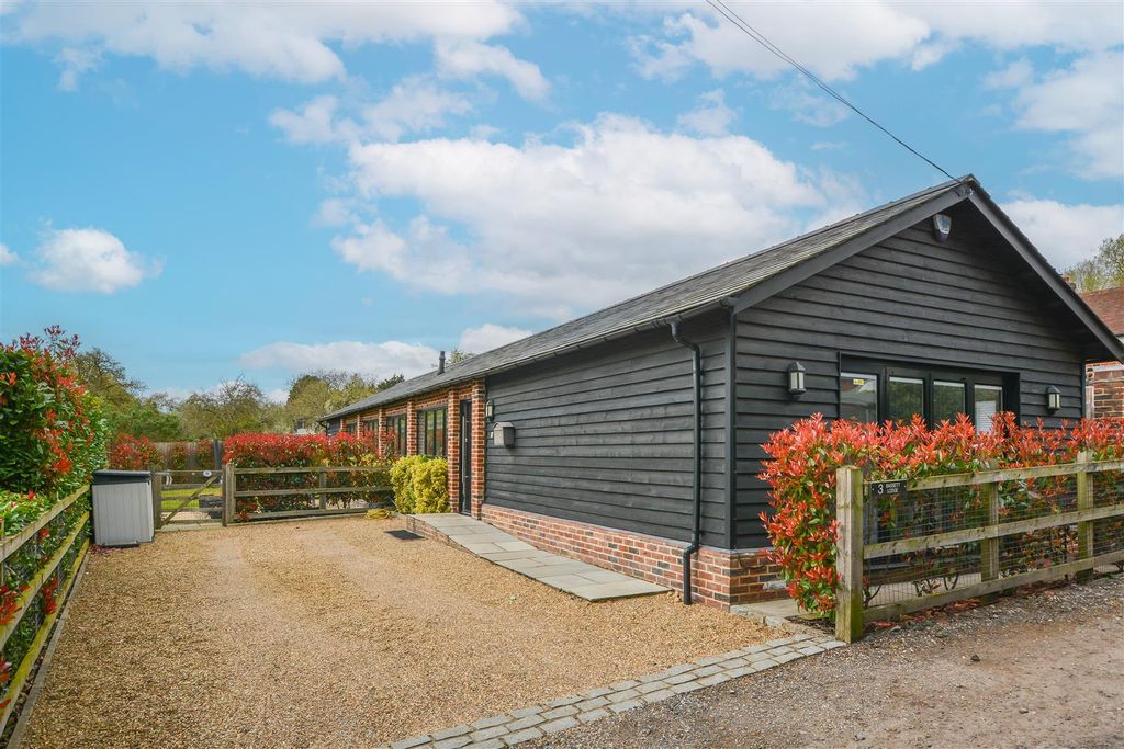 Property photo 1 of 18 Dsc_0204.Png