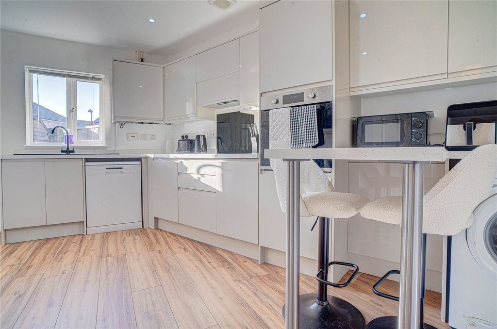 Property photo 2 of 8 Picture No. 02